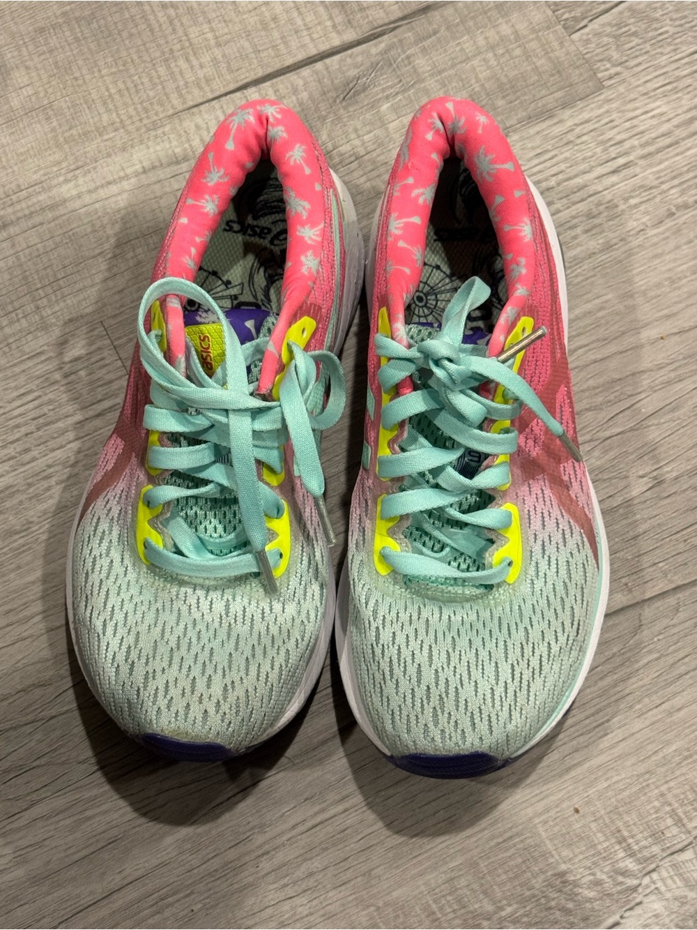 ASICS shoes - Picture 2 of 12